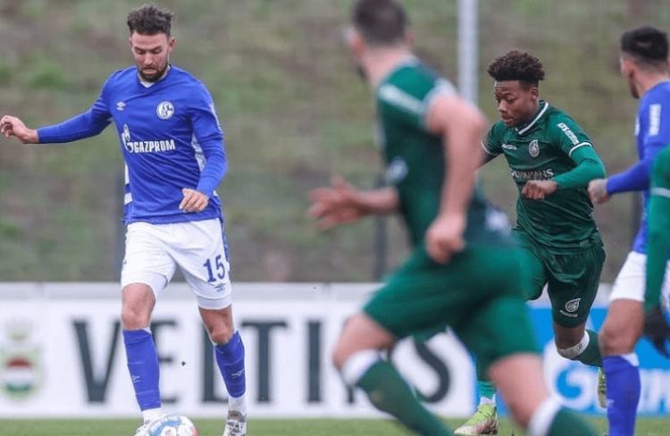 皇马在周中 皇马在周中