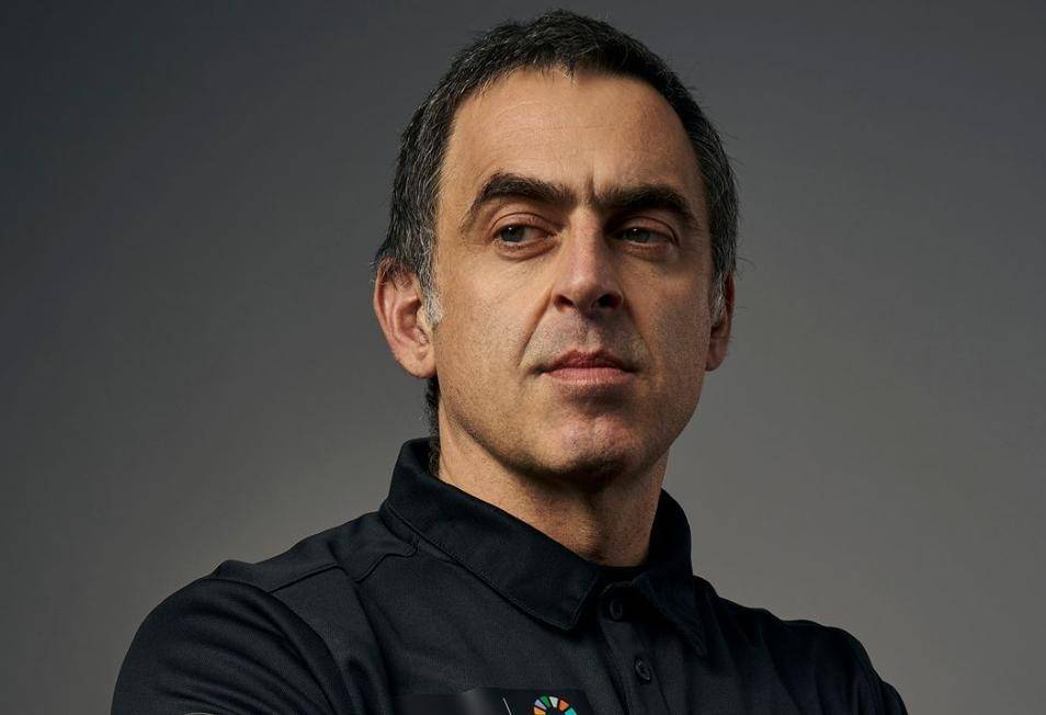 两名能持球 两名能持球