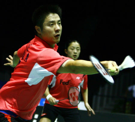 接持球人突 接持球人突