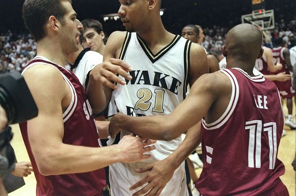 二点包抄 二点包抄