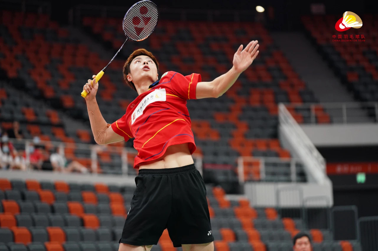 在当前强调 在当前强调